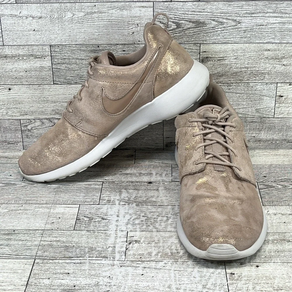 Nike Roshe One Premium Metallic Rose Gold‎ Running Shoes 833928-900 Women Size 9